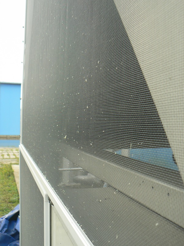 moskitiery chroniące agregat chłodniczy